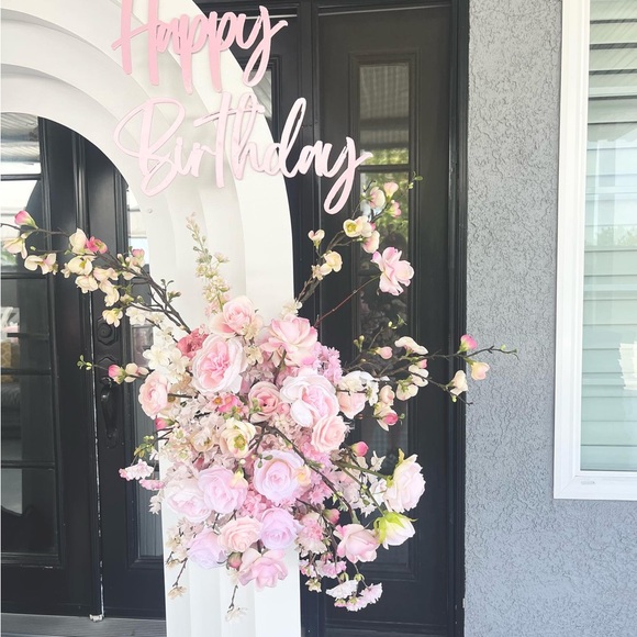 Faux floral swags - Picture 2 of 3